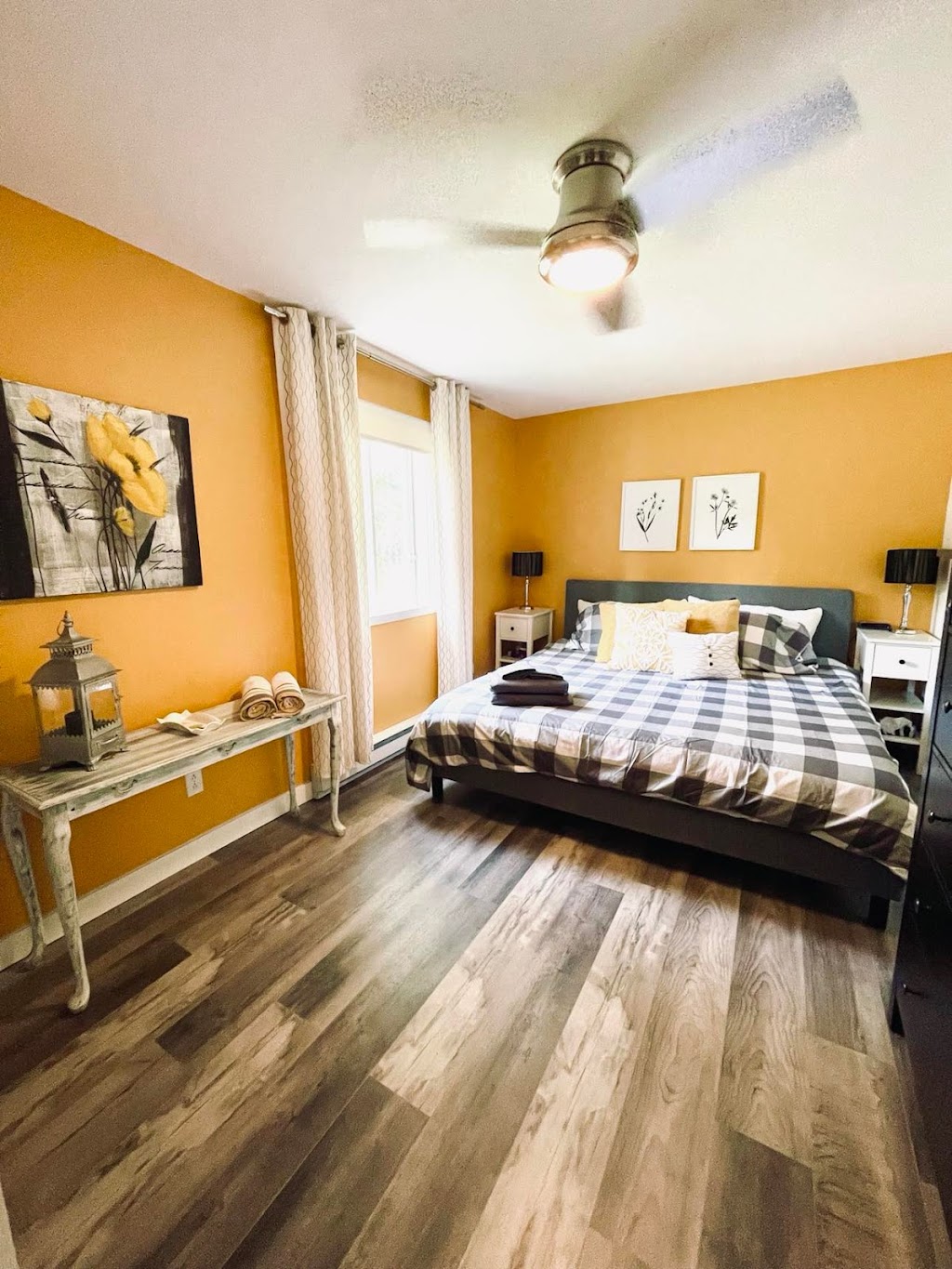 Chalet Le Sizerin | 1120 Chem. du Lac Ste Rose N, Mandeville, QC J0K 1L0, Canada | Phone: (514) 953-7927