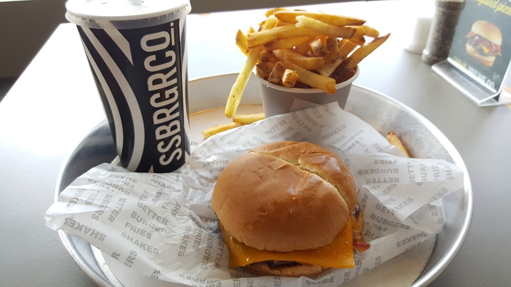 South St. Burger | 1105 Kingston Rd #12, Pickering, ON L1V 1B5, Canada | Phone: (905) 492-5151