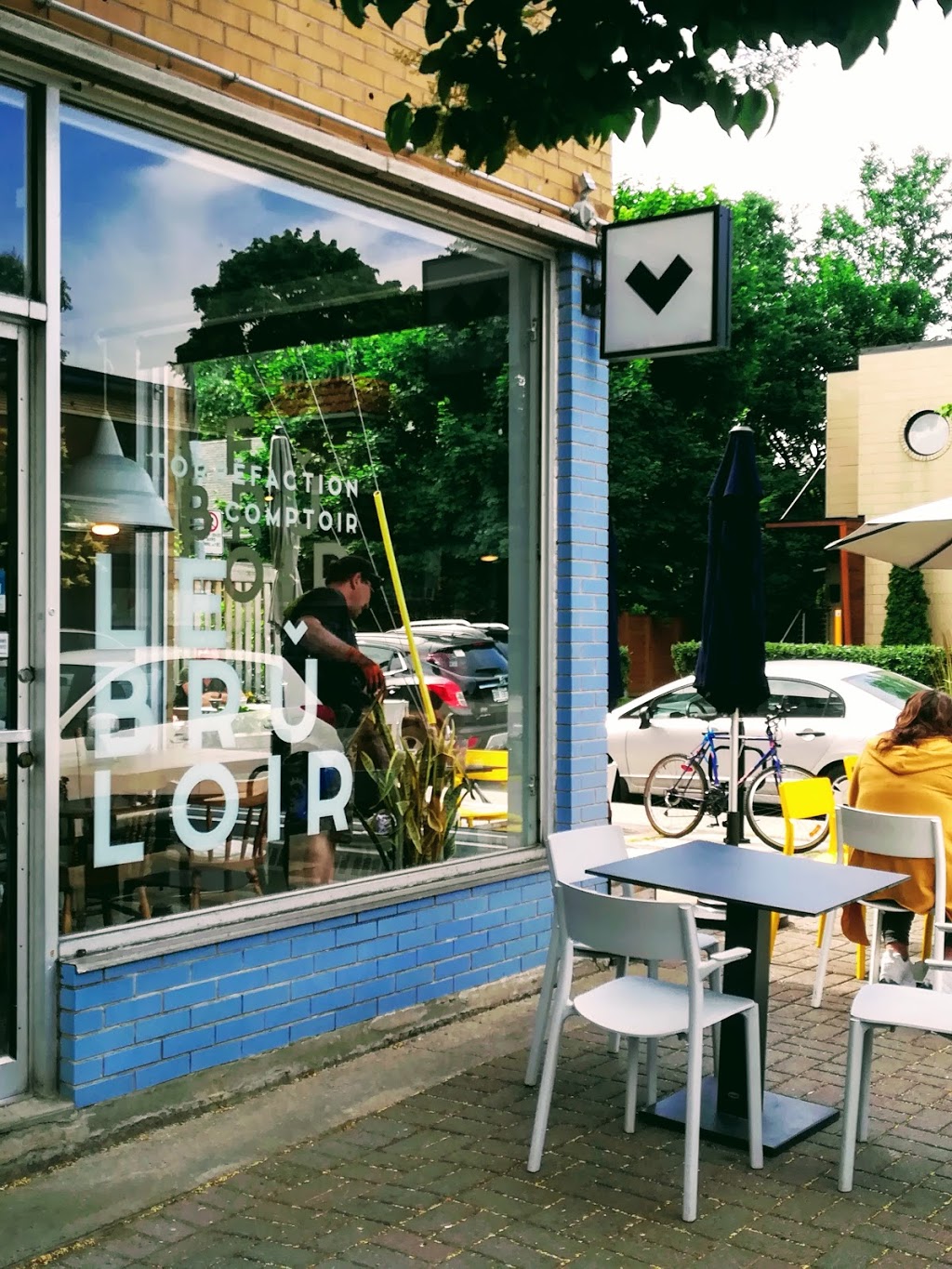 Le Brûloir | 318 Rue Fleury O, Montréal, QC H3L 1V3, Canada | Phone: (438) 385-9556