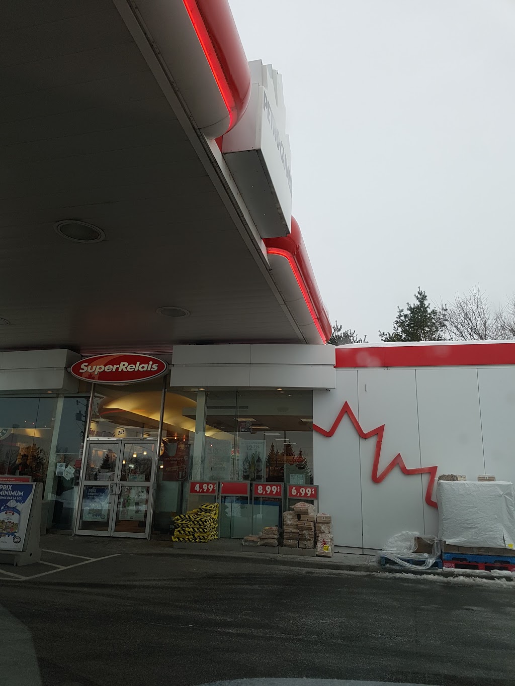 Petro-Canada | 255 Avenue Gatineau, Gatineau, QC J8T 4J7, Canada | Phone: (819) 568-8222