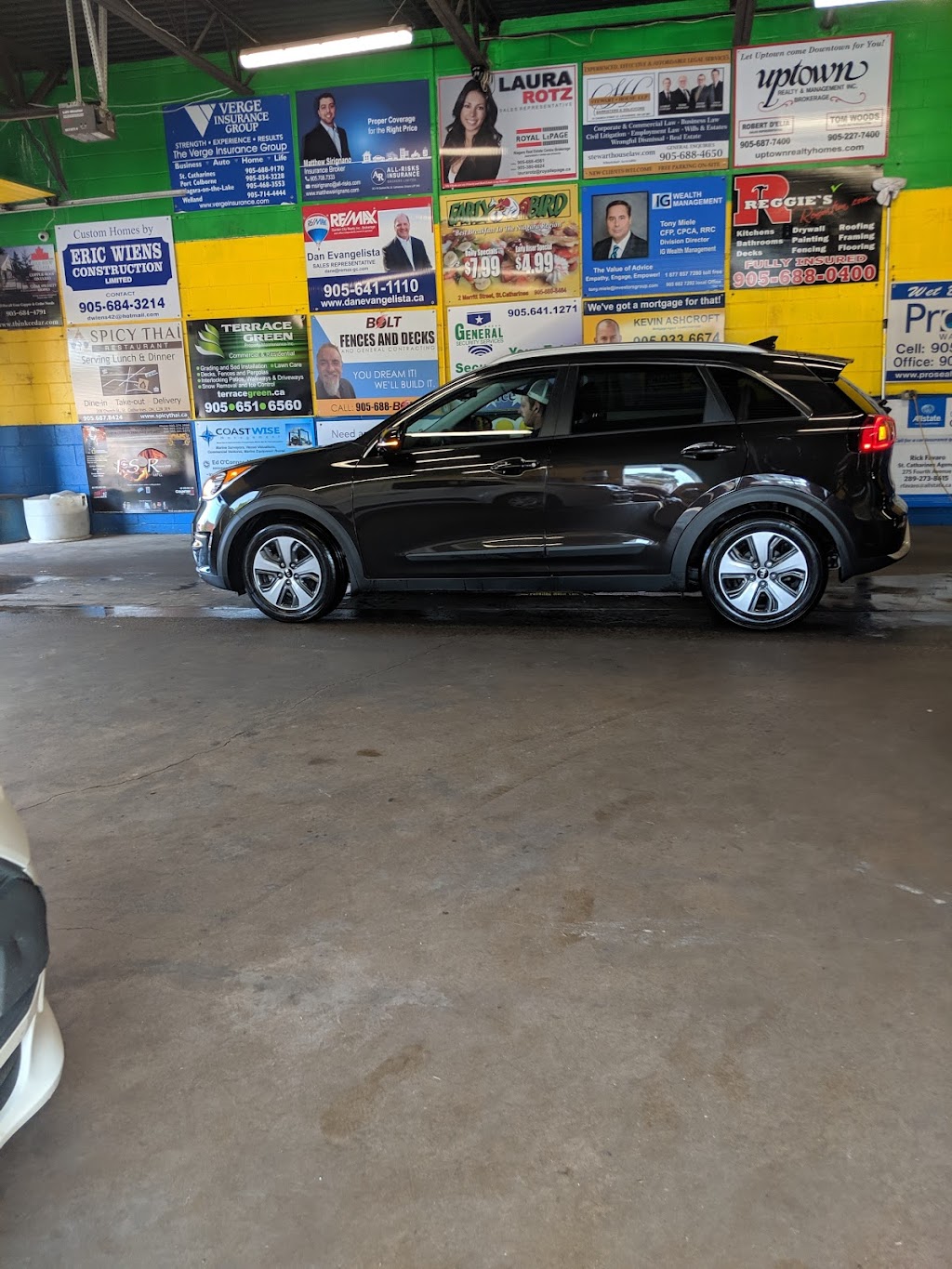 Welland Avenue Car Wash Ltd. | 272 Welland Ave, St. Catharines, ON L2R 2P8, Canada | Phone: (905) 682-2143