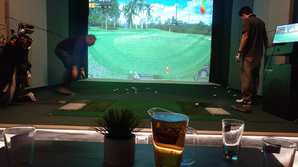 Golfplay | 4500 King St E #6, Kitchener, ON N2P 2G4, Canada | Phone: (519) 650-4242