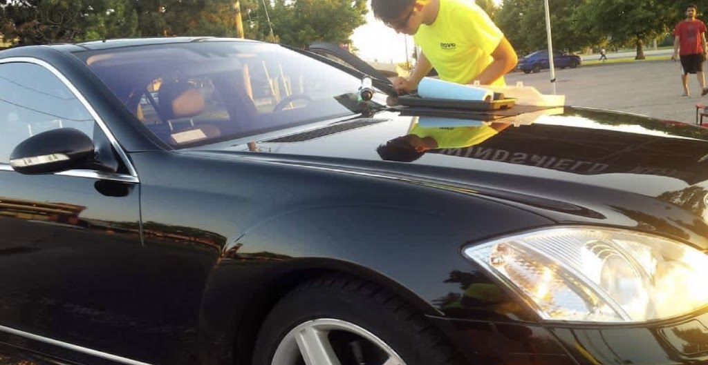Novo Windshield Repair | 5975 Glen Erin Dr Unit 315, Mississauga, ON L5M 5P9, Canada | Phone: (519) 903-6686
