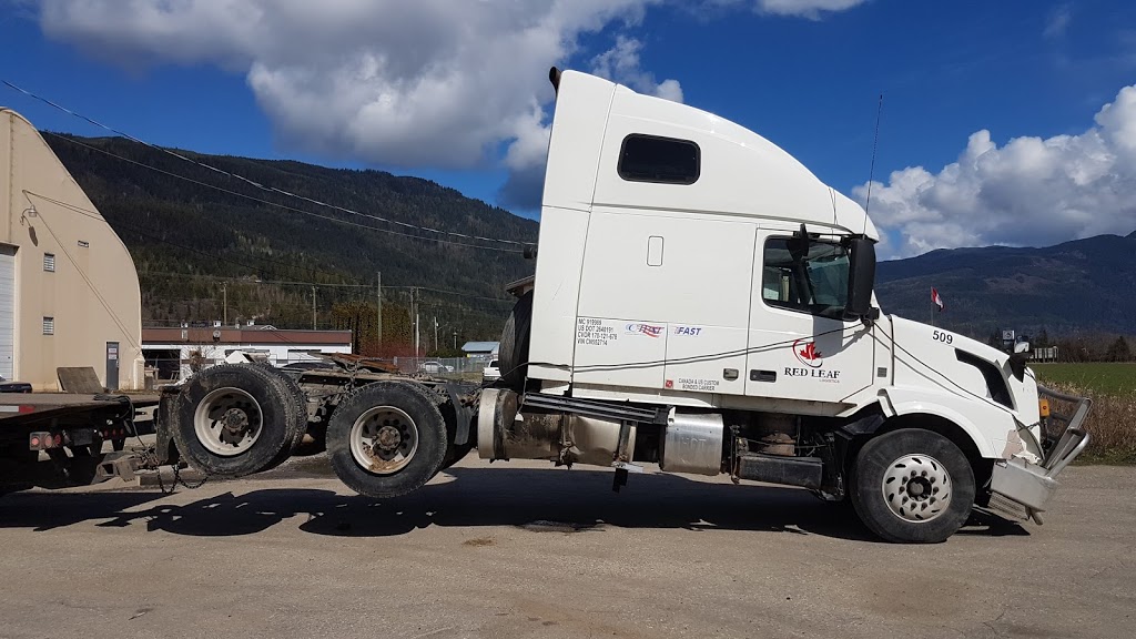 Eagle Rock Towing | Titus Rd, Sicamous, BC V0E 2V0, Canada | Phone: (250) 836-0333