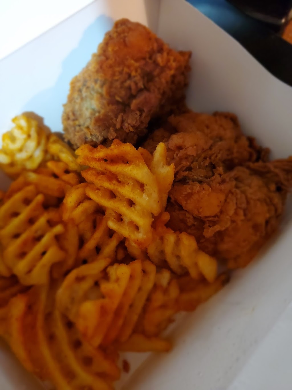 Krispo Chicken | 1585 The Queensway, Etobicoke, ON M8Z 1T8, Canada | Phone: (647) 748-1585
