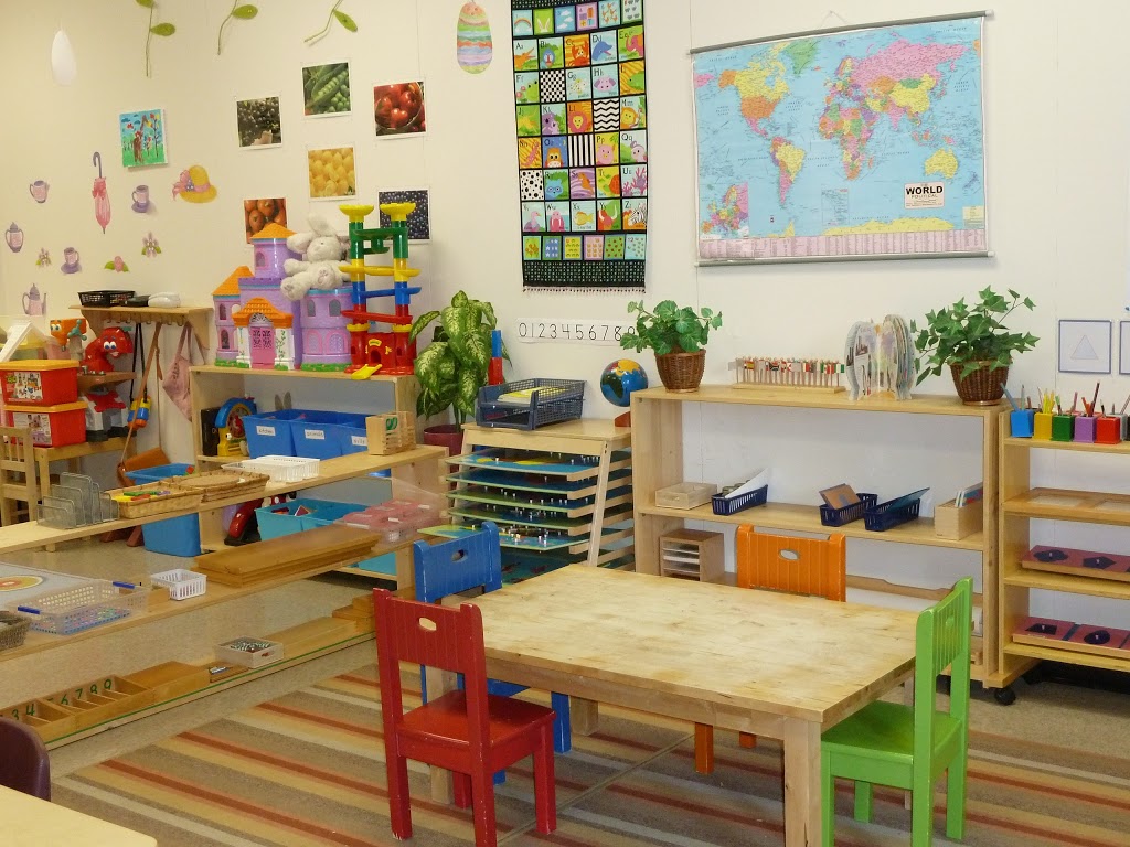 Wise Owl Montessori Childcare Inc. | 4471 207a St, Langley City, BC V3A 5V8, Canada | Phone: (778) 278-3090
