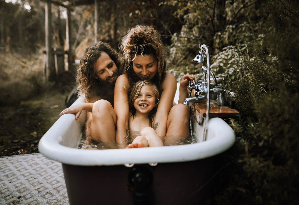 Wild Oak Creative | 3550 Highland Rd, Victoria, BC V9B 0V6, Canada | Phone: (306) 261-4930
