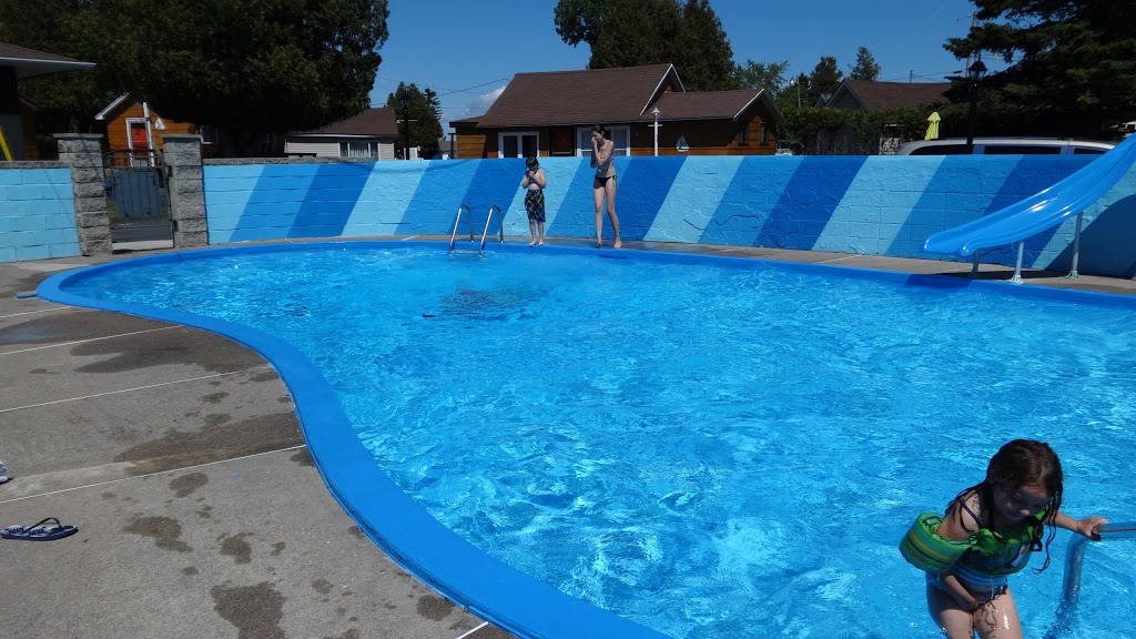 Huron Motor Lodge | 24 Water St, South Baymouth, ON P0P 1Z0, Canada | Phone: (705) 859-3131