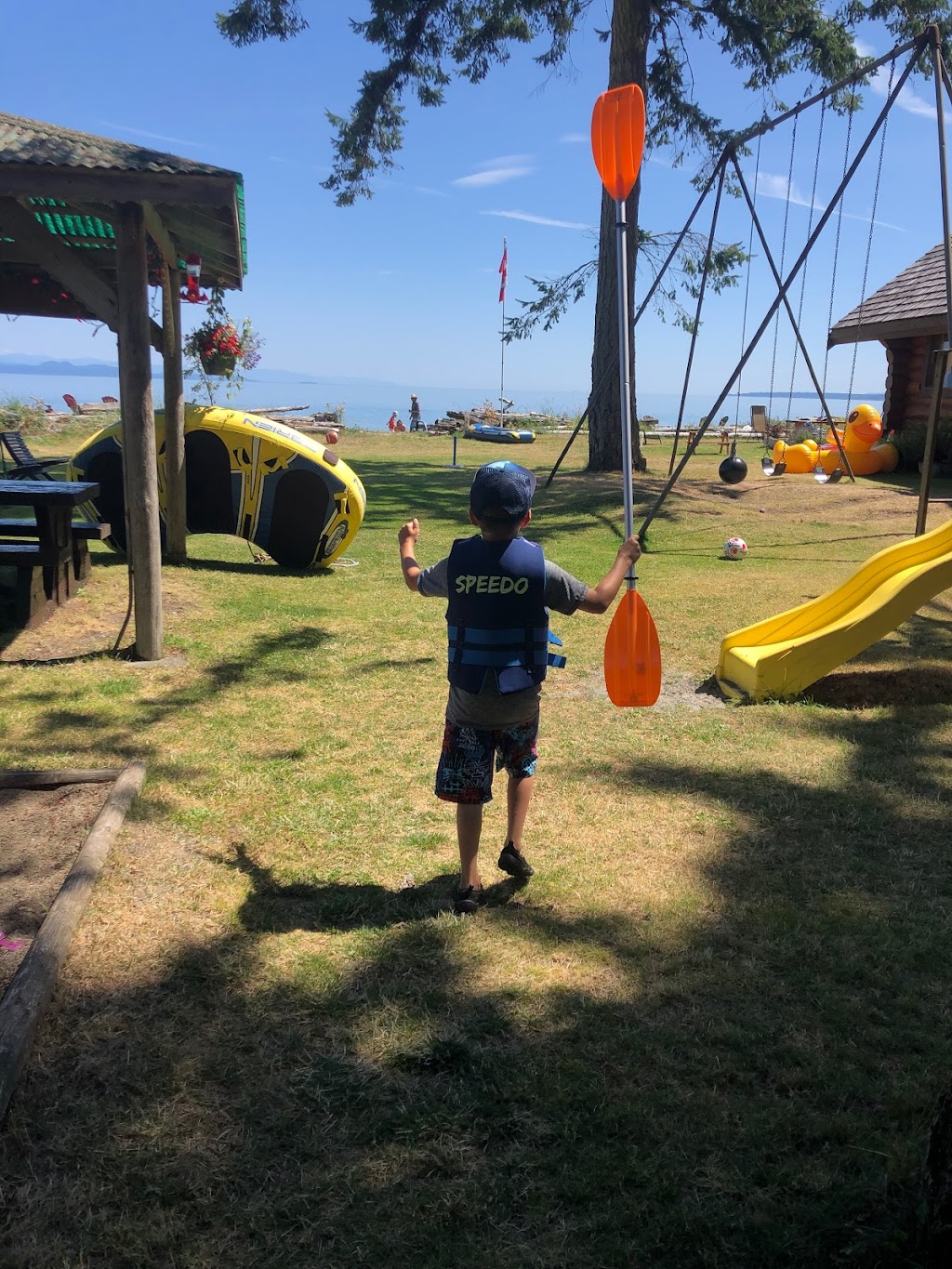 Sea Flame Beach Resort | 6383 Island Hwy W, Qualicum Beach, BC V9K 2E5, Canada | Phone: (250) 757-8411