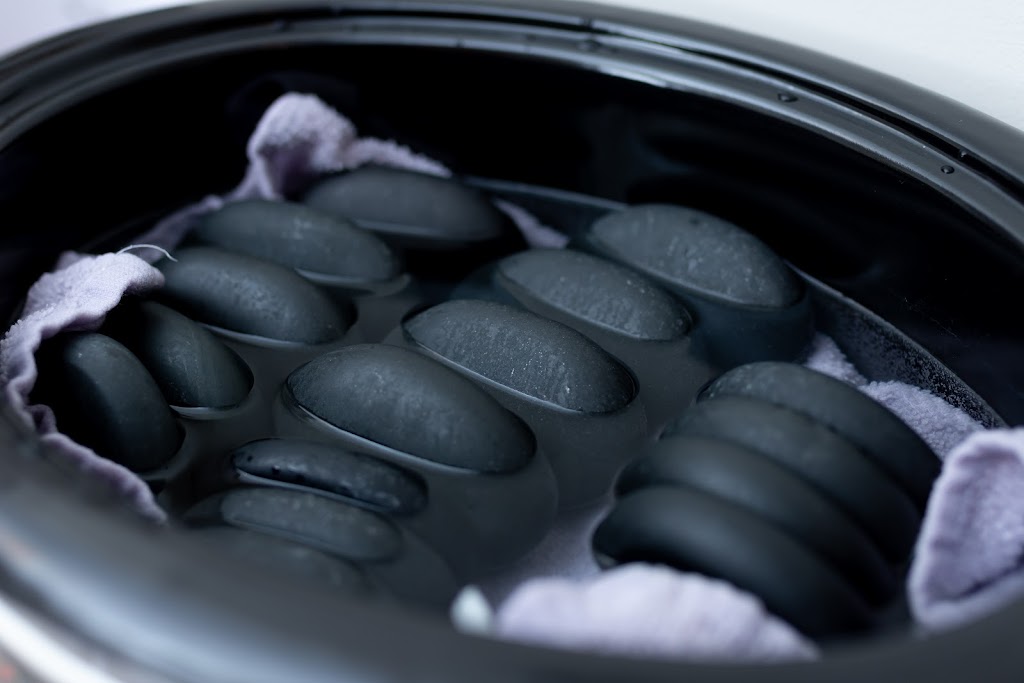 Haramara Massage | 204 Scurfield Pl NW, Calgary, AB T3L 1T5, Canada | Phone: (587) 435-4922
