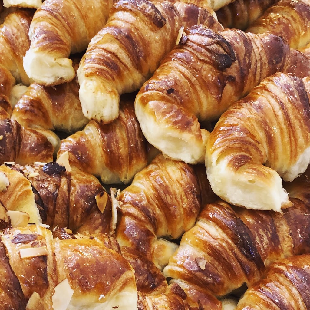 Boulangerie Patisserie Bec Sucre | 52 Montée Robert, Saint-Basile-le-Grand, QC J3N 1L7, Canada | Phone: (450) 482-4121