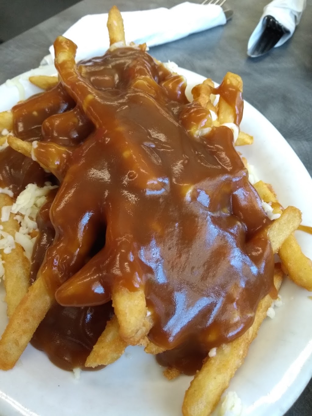 S & Js Diner | 264 Cornwallis St, Kentville, NS B4N 2G2, Canada | Phone: (902) 678-4050