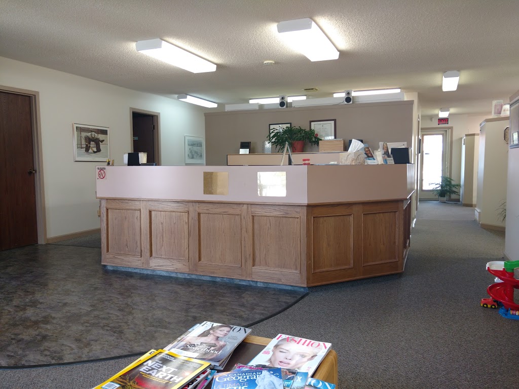 Lakewood Dental Clinic | 1103 N Lakewood Ct, Regina, SK S4X 3S3, Canada | Phone: (306) 924-0686