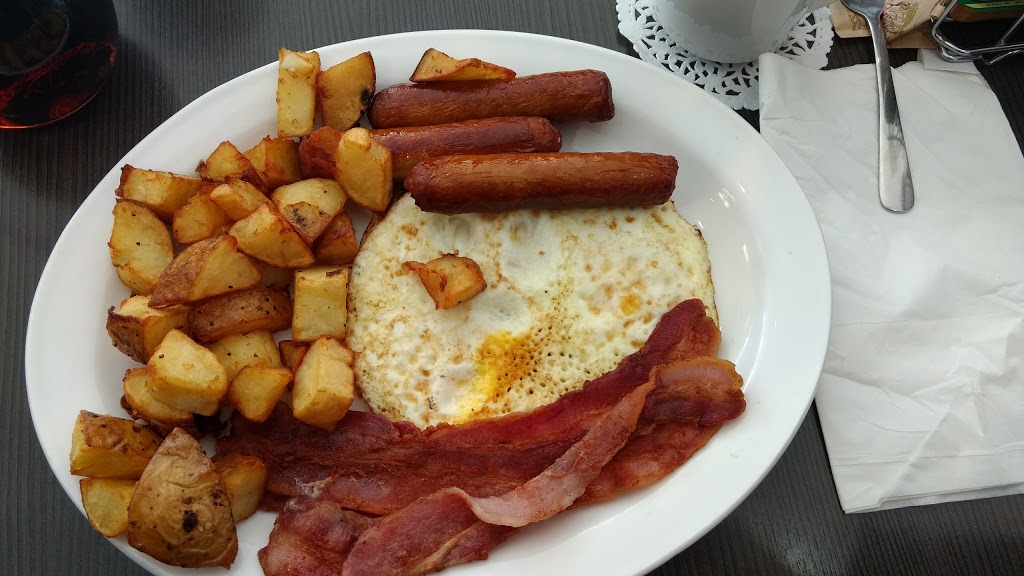 Maggies Diner | 360 Lakeshore Rd W, Mississauga, ON L5H 1H3, Canada | Phone: (905) 278-4405