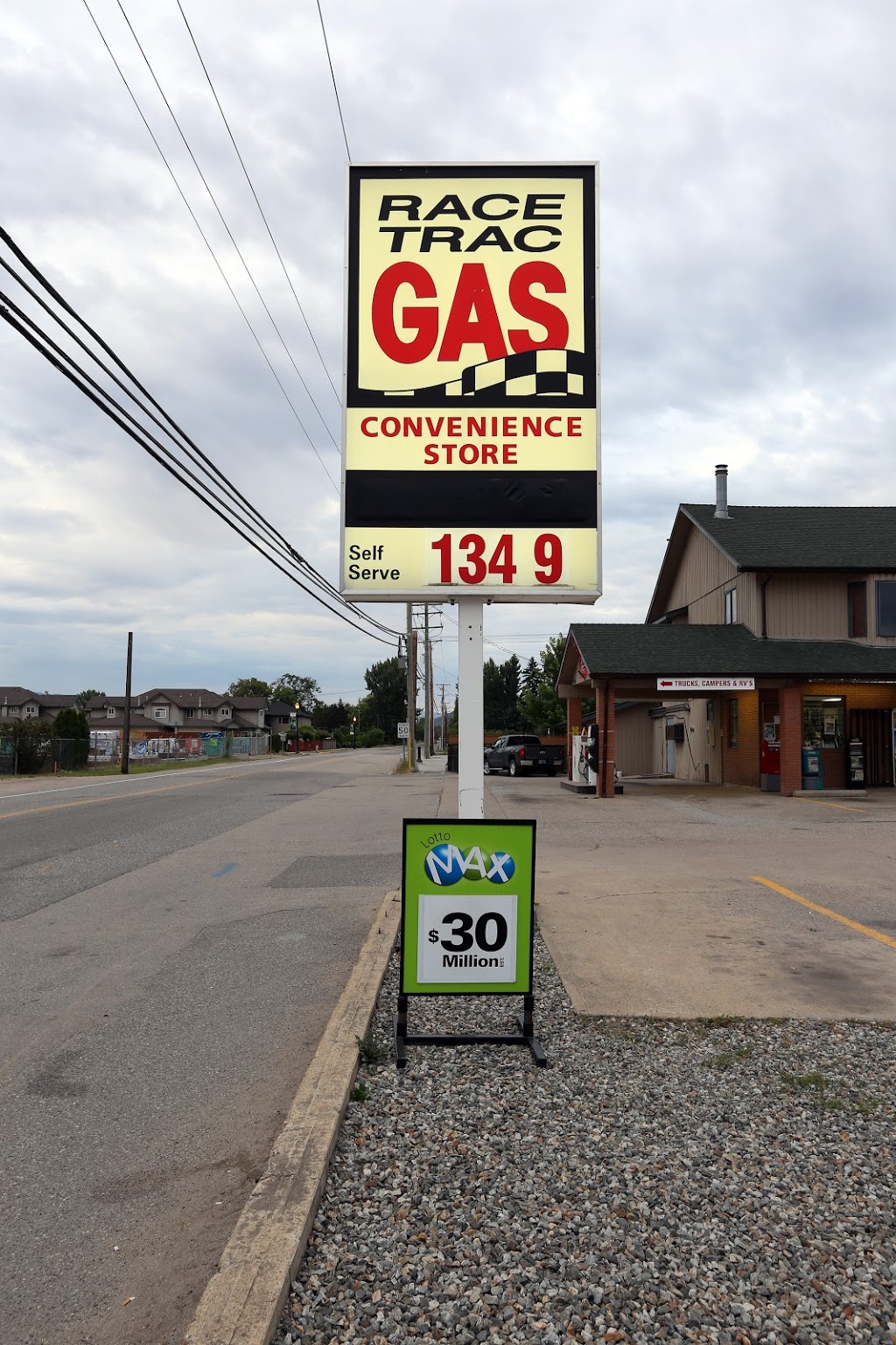 Race Trac Gas | 3191 Woodsdale Rd, Lake Country, BC V4V 1X7, Canada | Phone: (250) 766-4677