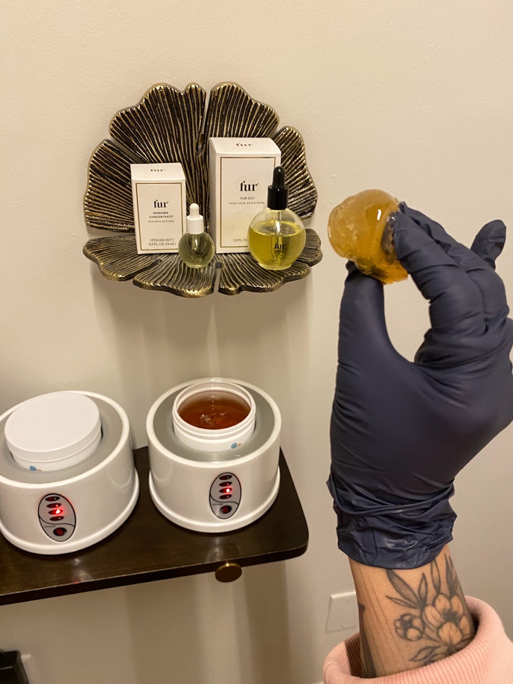 fem body sugaring | 935 Grosvenor Ave, Winnipeg, MB R3M 0M6, Canada | Phone: (204) 292-9787