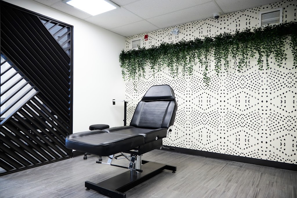 Skin Logic Ottawa | 11 Holland Ave Suite 400, Ottawa, ON K1Y 4T2, Canada | Phone: (343) 996-3801