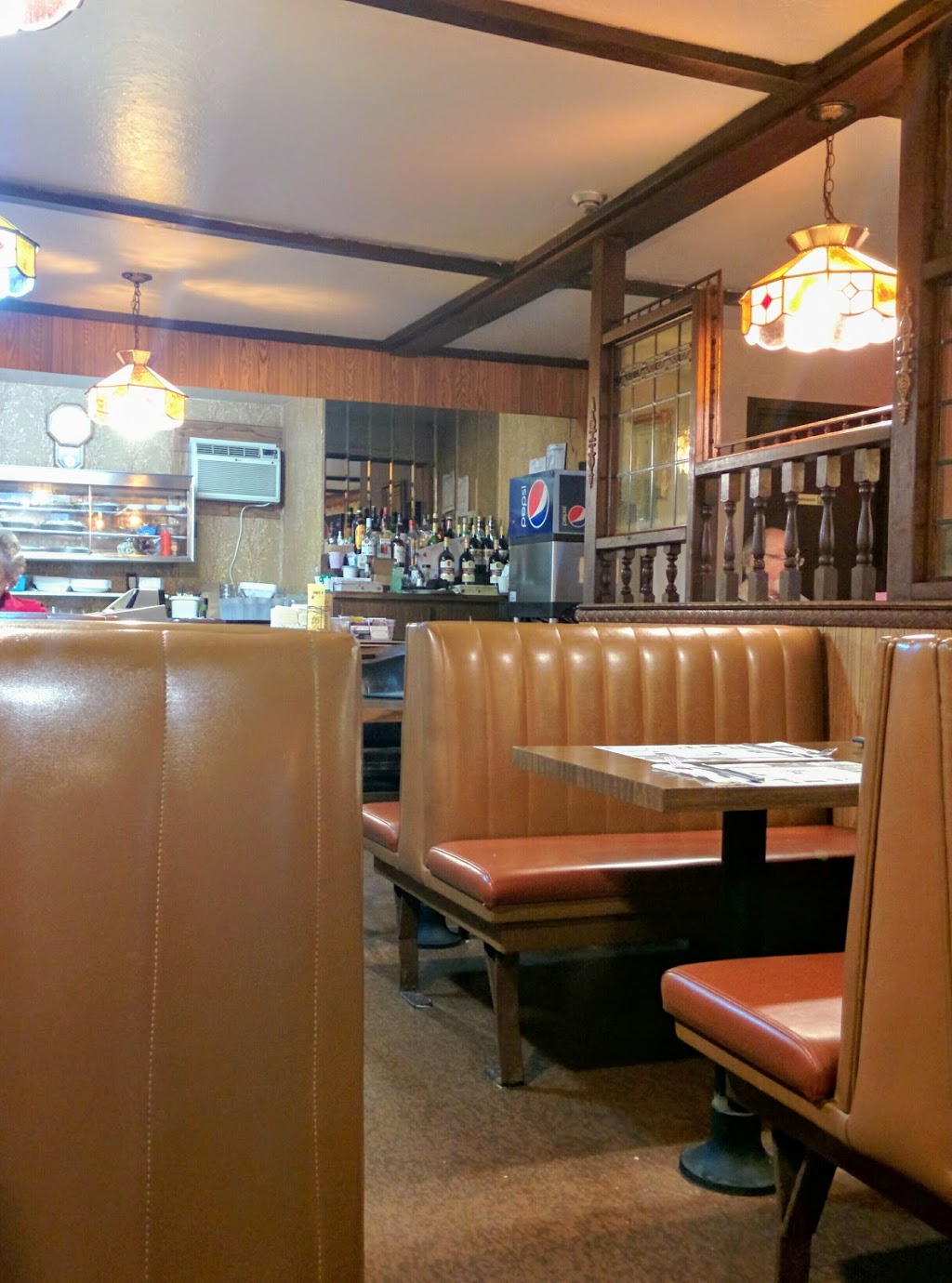 Johns Restaurant | 6535 Regional Rd 57, Niagara Falls, ON L2J 1B2, Canada | Phone: (905) 356-3885