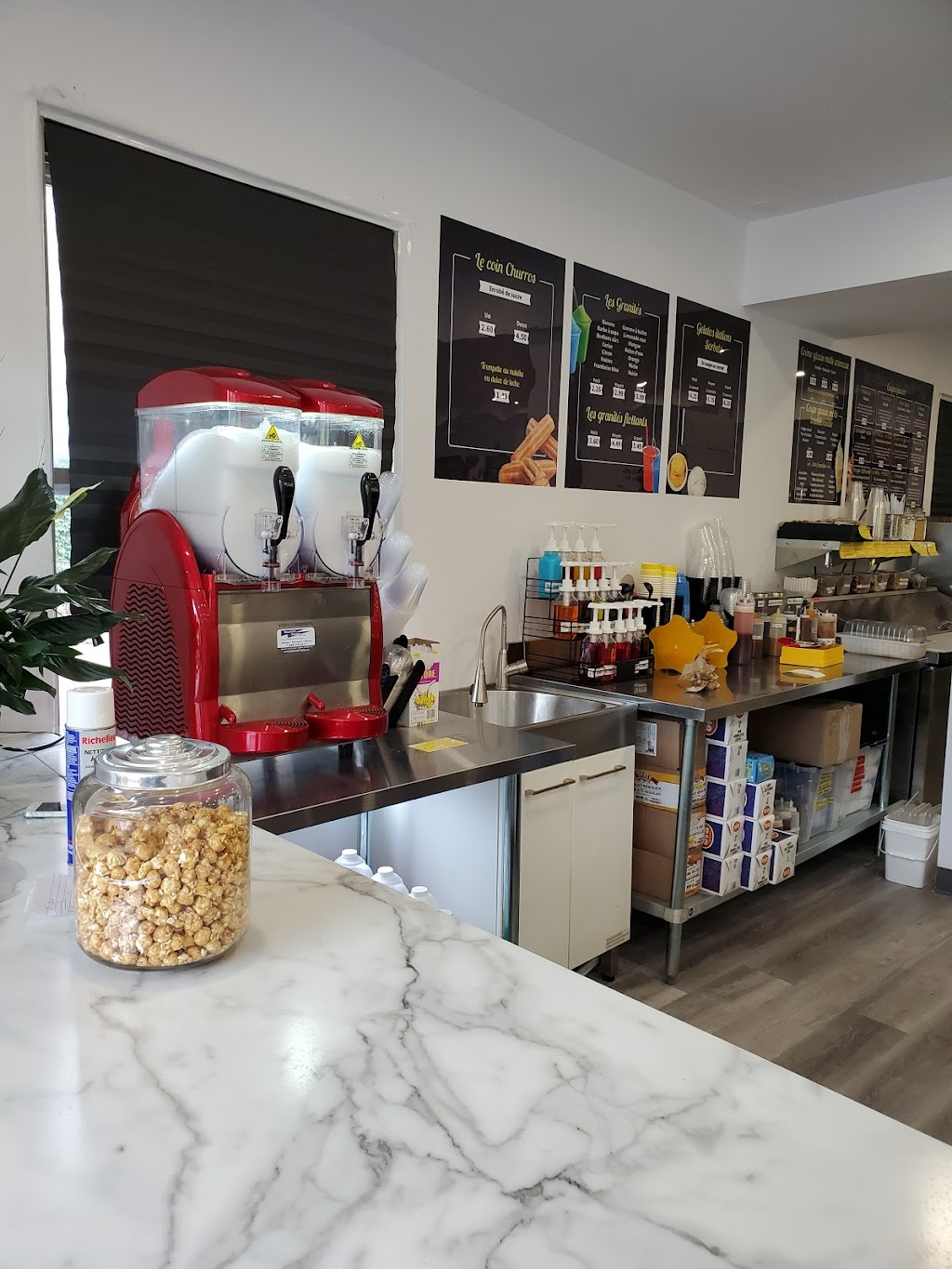 Uno Gelato | 1798 Bd Saint-Joseph, Lachine, QC H8S 2N2, Canada | Phone: (514) 637-0707