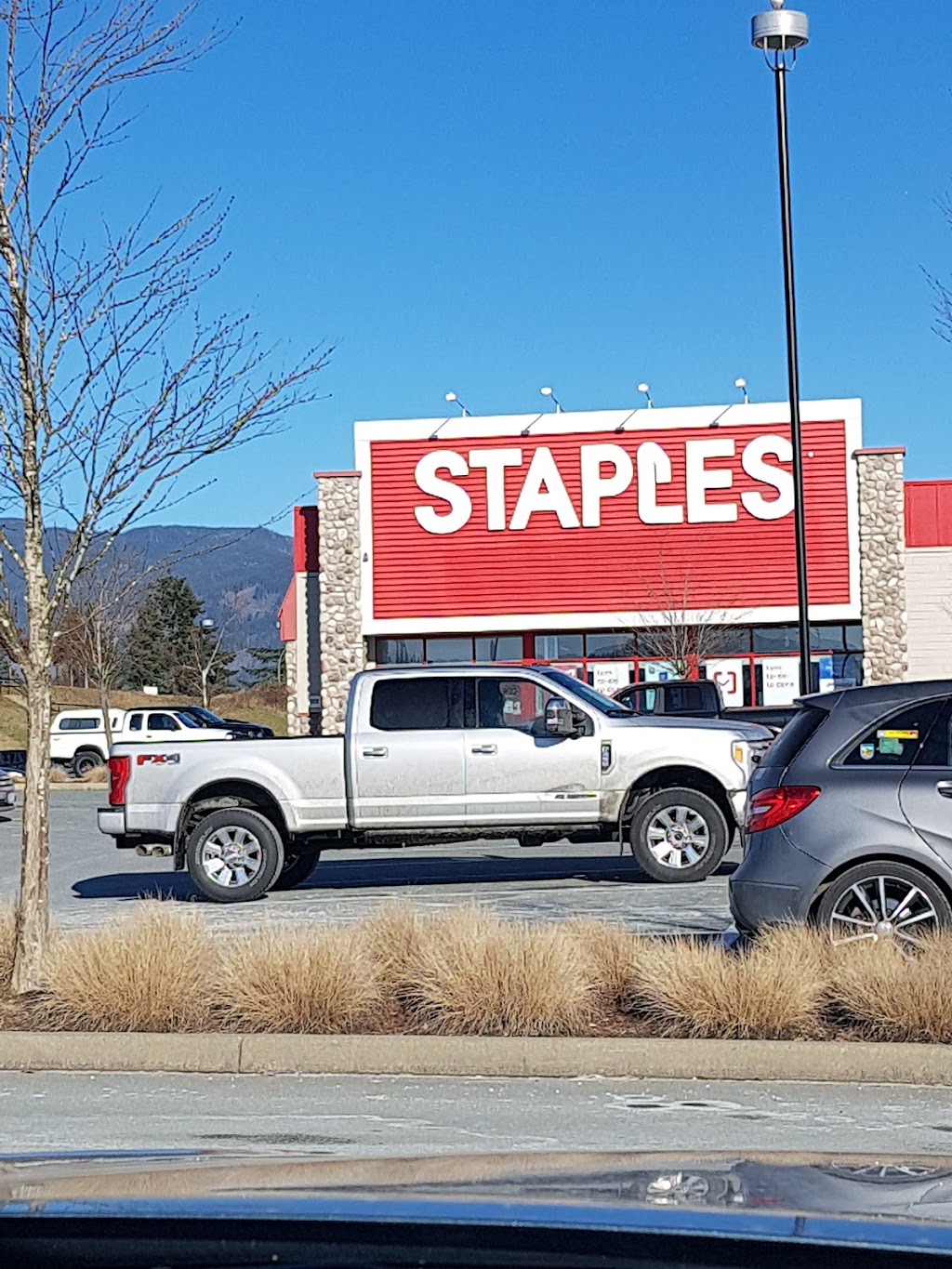 Staples | 501-3555 Johnston Rd, Port Alberni, BC V9Y 8K2, Canada | Phone: (250) 720-2460