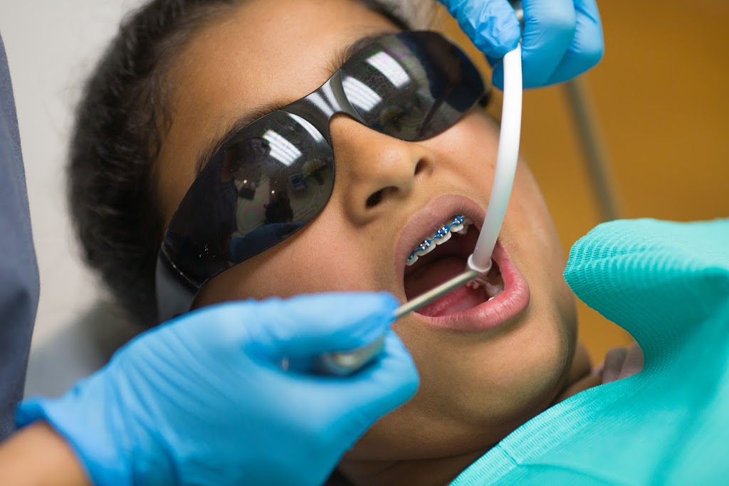 Smileton Dental | 860 N Park Dr #8, Brampton, ON L6S 4N5, Canada | Phone: (905) 459-8898