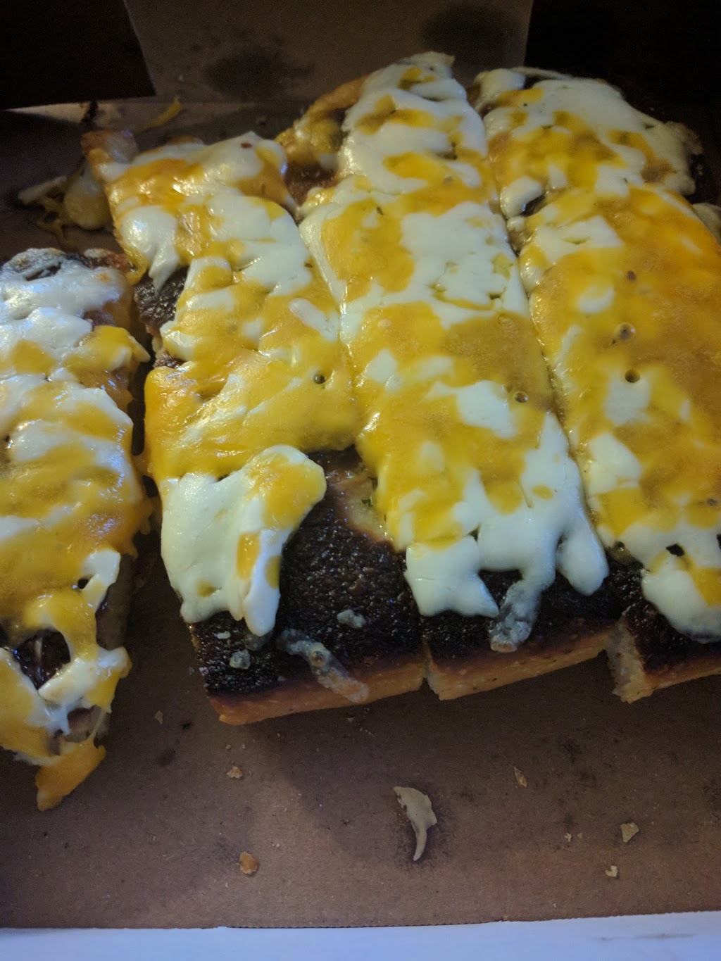 Pizzaville | 1111 Davis Dr, Newmarket, ON L3Y 2M9, Canada | Phone: (905) 895-1211