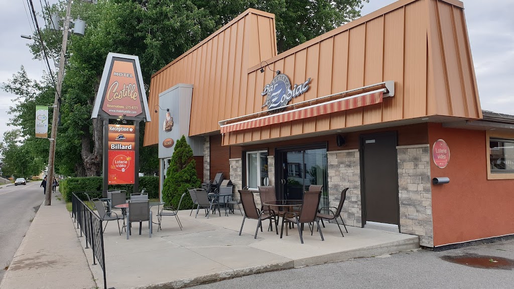 Motel Castille | 560 Bd Saint-Joseph, Roberval, QC G8H 2K6, Canada | Phone: (418) 275-0771