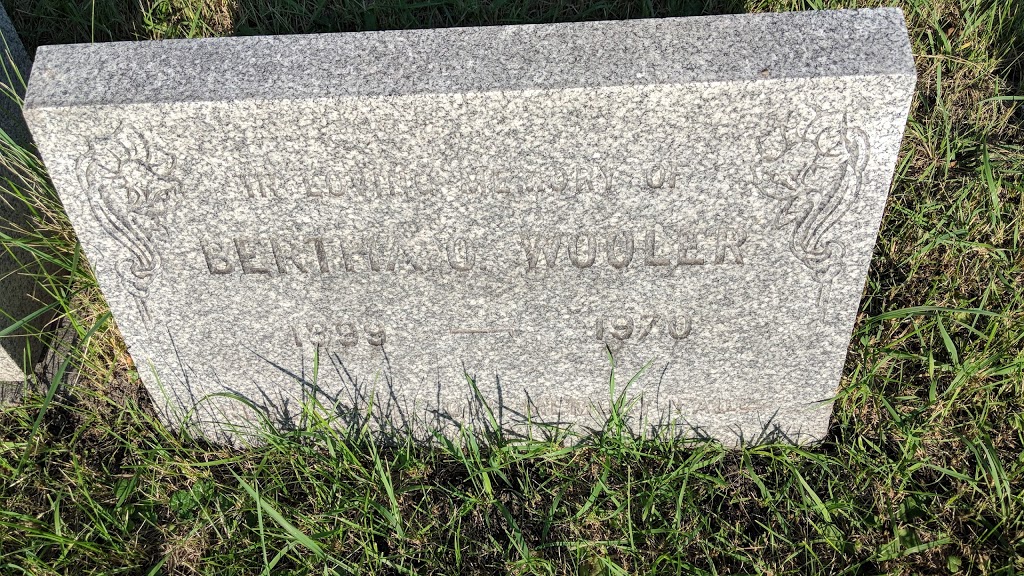 St James Cemetery | 1553 Wolseley Ave W, Winnipeg, MB R3G 1H9, Canada | Phone: (204) 783-8208