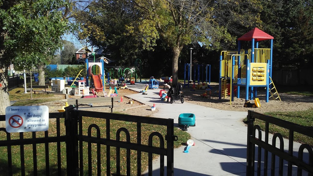 Gledhill Park | 125 Gledhill Ave, Toronto, ON M4C 5K7, Canada | Phone: (416) 392-2489