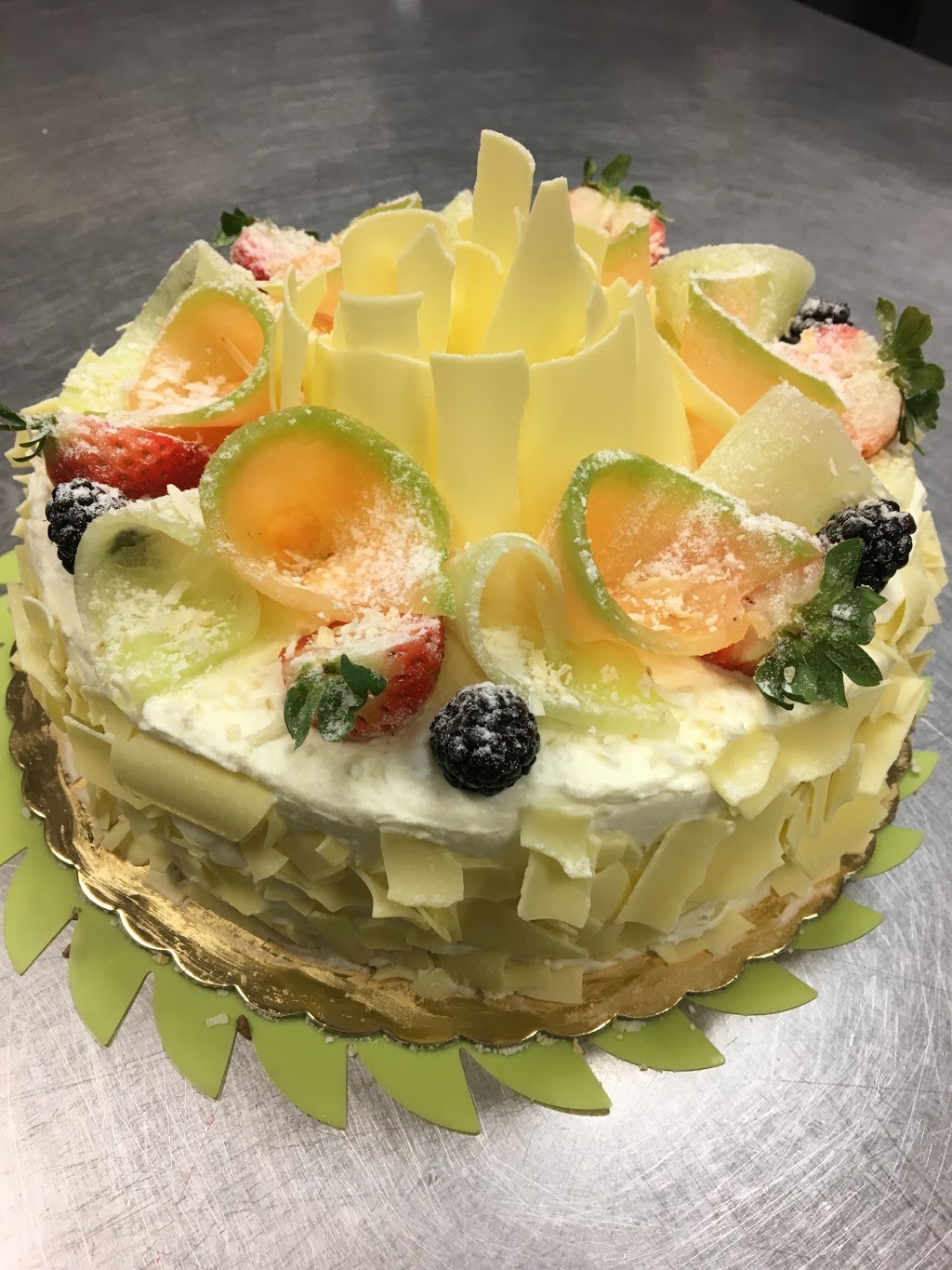 Yamato Bakery | 1322 Centre St N, Calgary, AB T2E 2R7, Canada | Phone: (403) 230-5313
