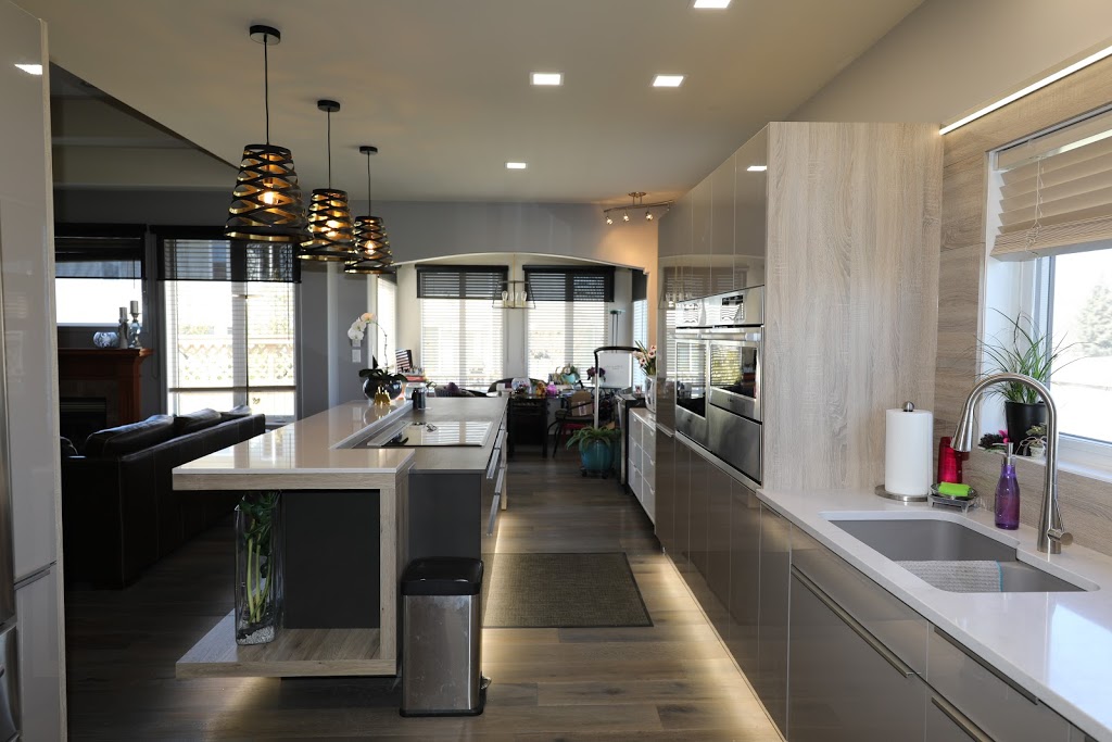 LEICHT Winnipeg | 1643 St James St, Winnipeg, MB R3H 0X1, Canada | Phone: (204) 669-8811