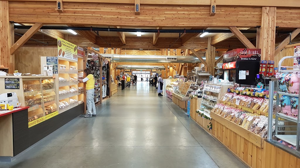 St. Jacobs Farmers Market & Flea Market | 878 Weber St N, Woolwich, ON N2J 4A9, Canada | Phone: (519) 747-1830