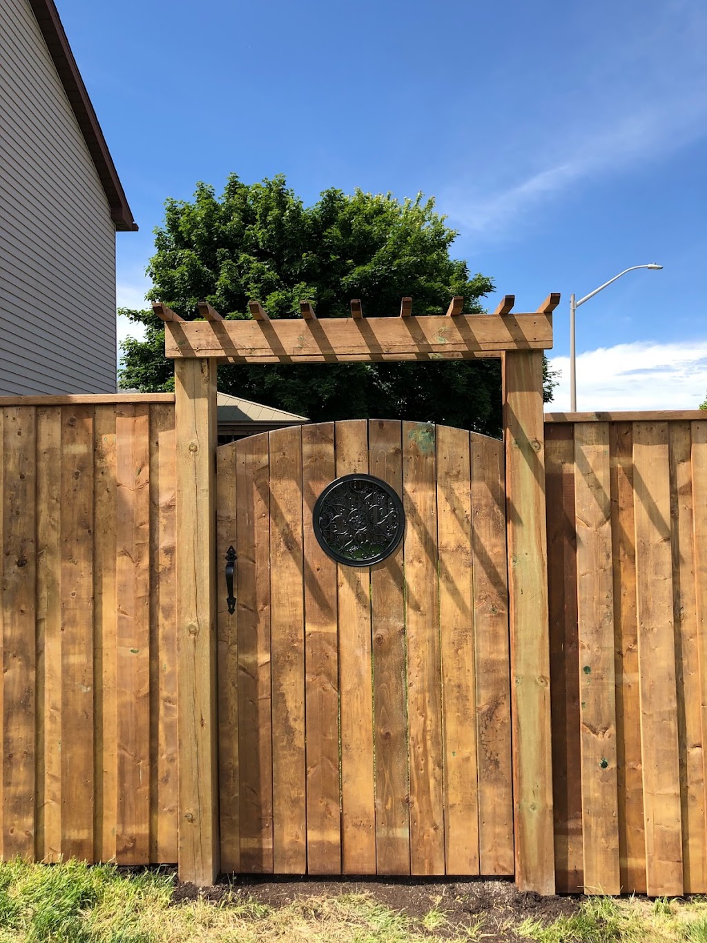 BCB Fencing | 78 Elliott St, Cambridge, ON N1R 2J8, Canada | Phone: (226) 972-2134