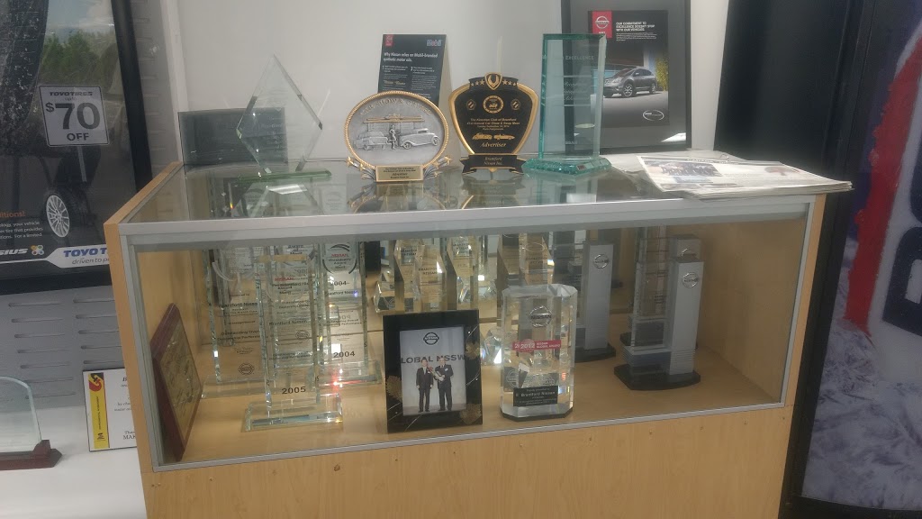 Brantford Nissan | 338 King George Rd, Brantford, ON N3R 5M1, Canada | Phone: (800) 665-8458