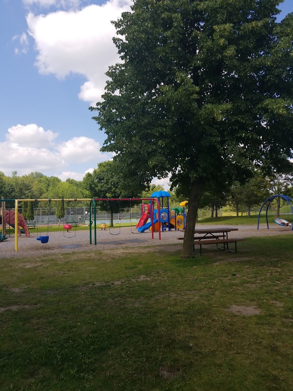 Perth Splash Pad | 127 Smith Dr, Perth, ON K7H 0A3, Canada | Phone: (613) 267-3311