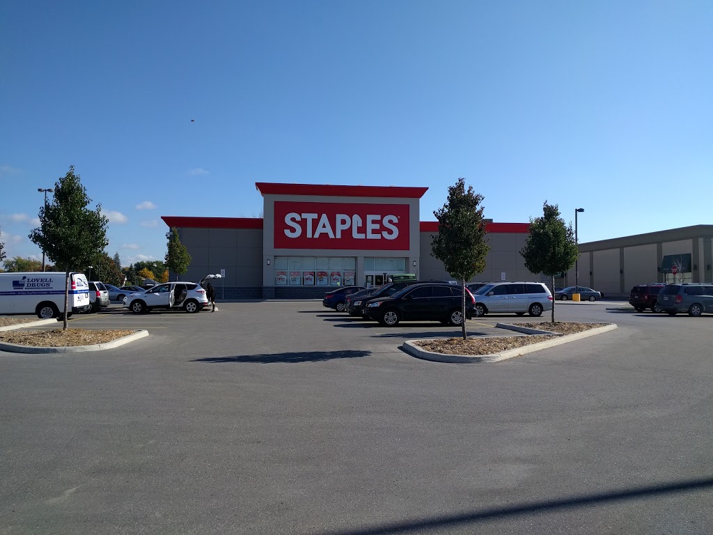 Staples Oshawa Centre | 410 Gibb St, Oshawa, ON L1J 0B2, Canada | Phone: (905) 404-4392