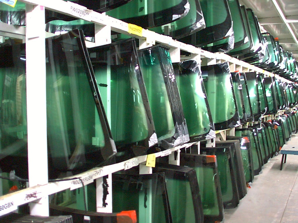 Nationwide Auto Glass | 96 Bessemer Road, Court, 1, London, ON N6E 1R2, Canada | Phone: (519) 668-2827