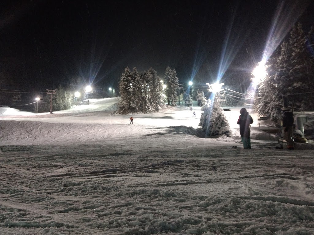 Mont Lac-Vert | 173 Chem. du Vallon, Hébertville, QC G8N 1M5, Canada | Phone: (418) 344-4000