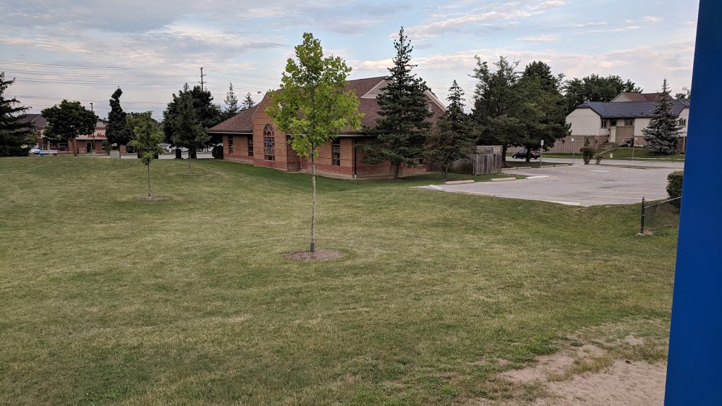 Elmbrook Park | 5G4, 2 Elmbrook Crescent, Etobicoke, ON M9C 5B4, Canada