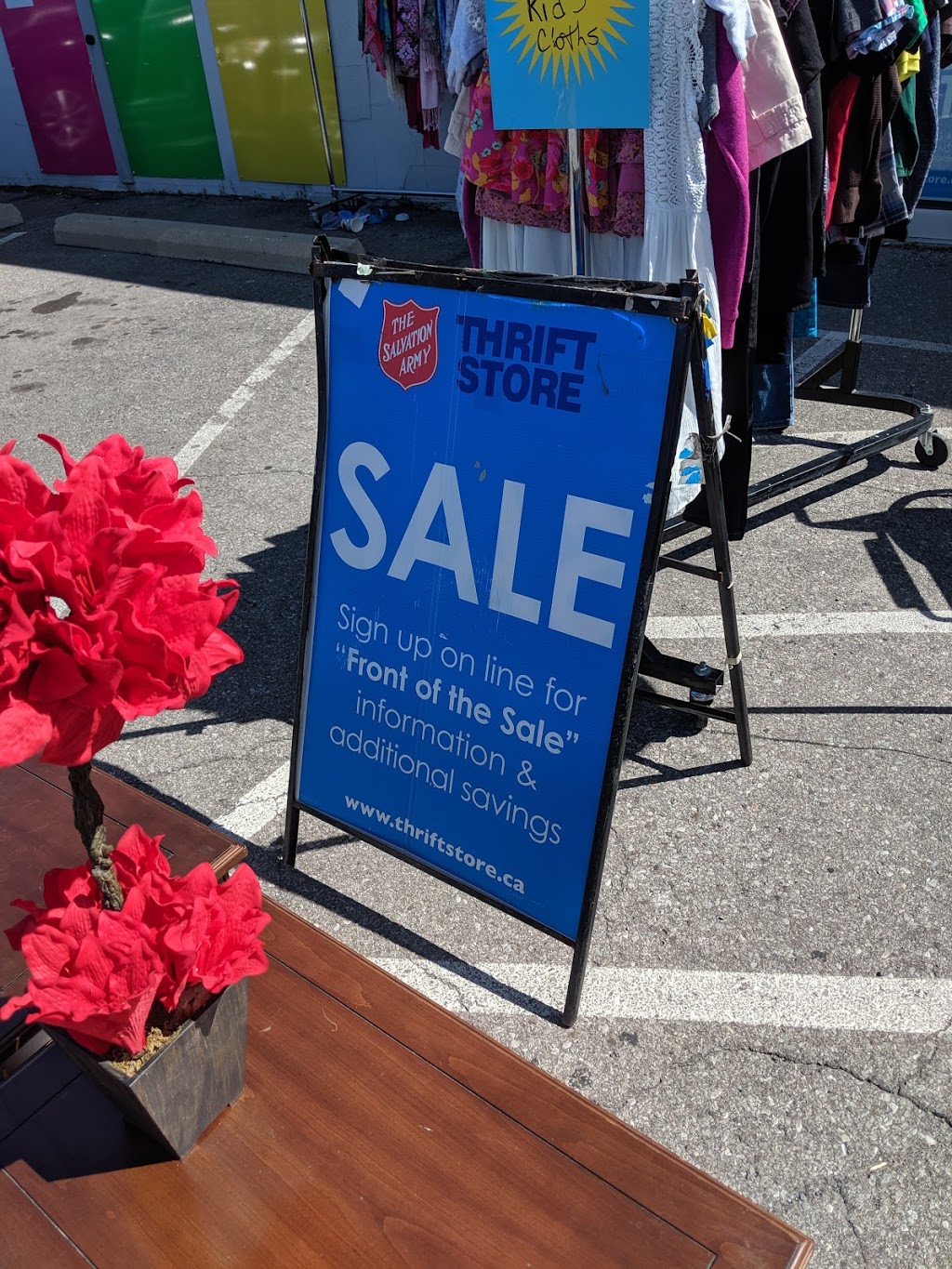 The Salvation Army Thrift Store | 4420 Drummond Rd, Niagara Falls, ON L2E 6C6, Canada | Phone: (905) 354-8538