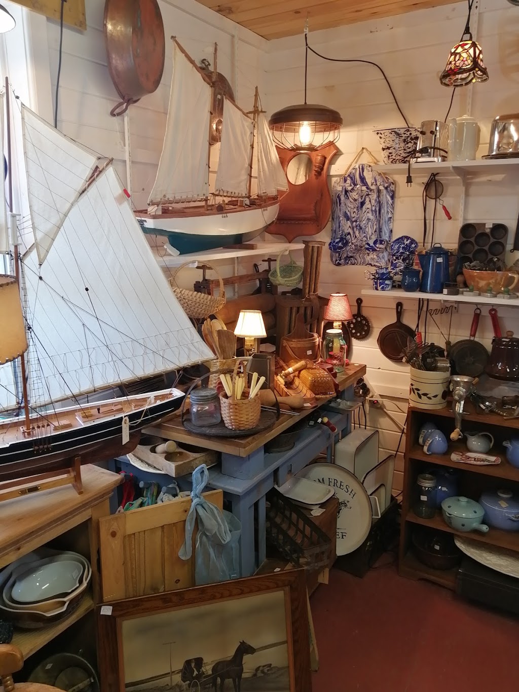 Robin’s Nest Antiques | 15358 Trans-Canada Hwy, New Haven, PE C0A 1H3, Canada | Phone: (902) 675-3541