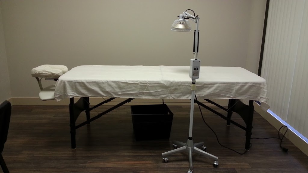 Gloria Wellness and Acupuncture Clinic | 102-1061 Ridgeway Ave, Coquitlam, BC V3J 1S6, Canada | Phone: (604) 671-1007