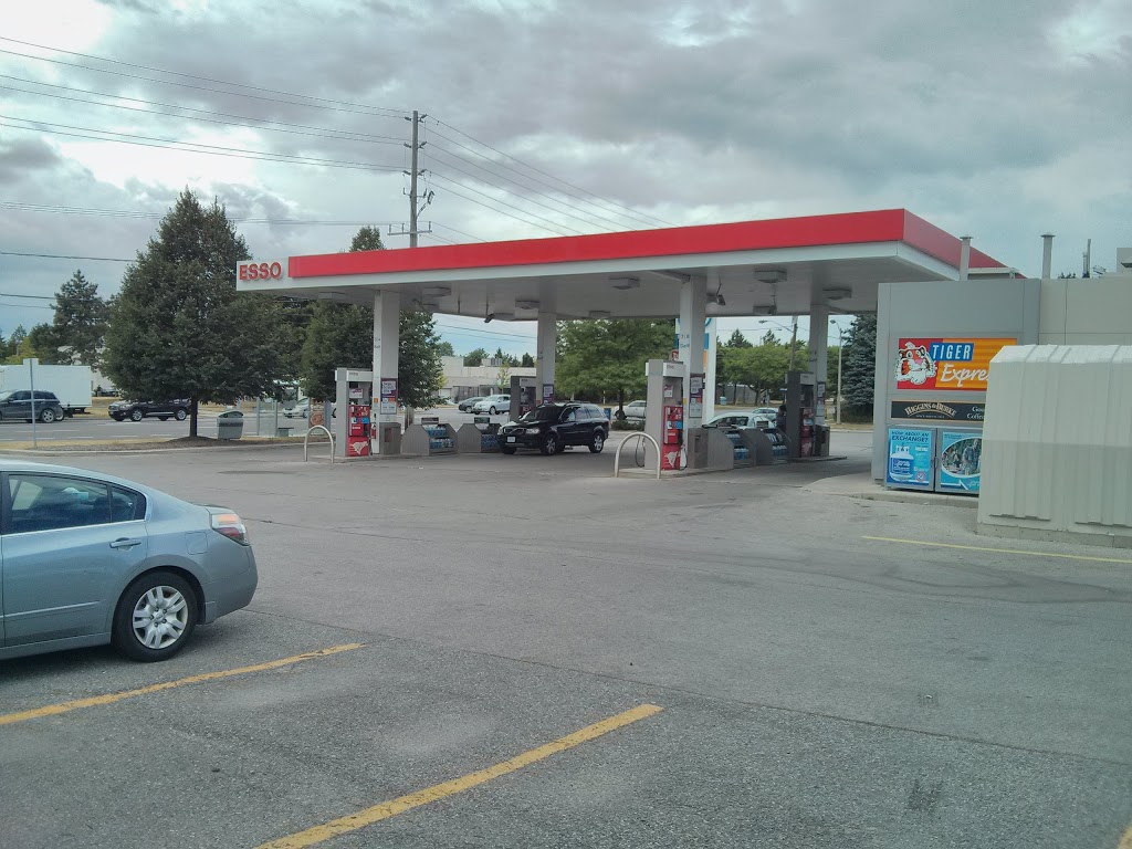Esso | 6015 Leslie St, North York, ON M2H 1J8, Canada | Phone: (416) 496-3330