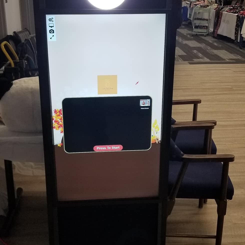 Scotia Photo Booths | 15 Rose St, Greenwood, NS B0P 1N0, Canada | Phone: (780) 267-3840