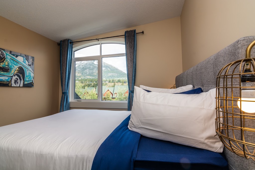 Bills Place in Canmore | 108 Montane Rd Unit 8 (#108, Canmore, AB T1W 3J2, Canada | Phone: (403) 903-3168