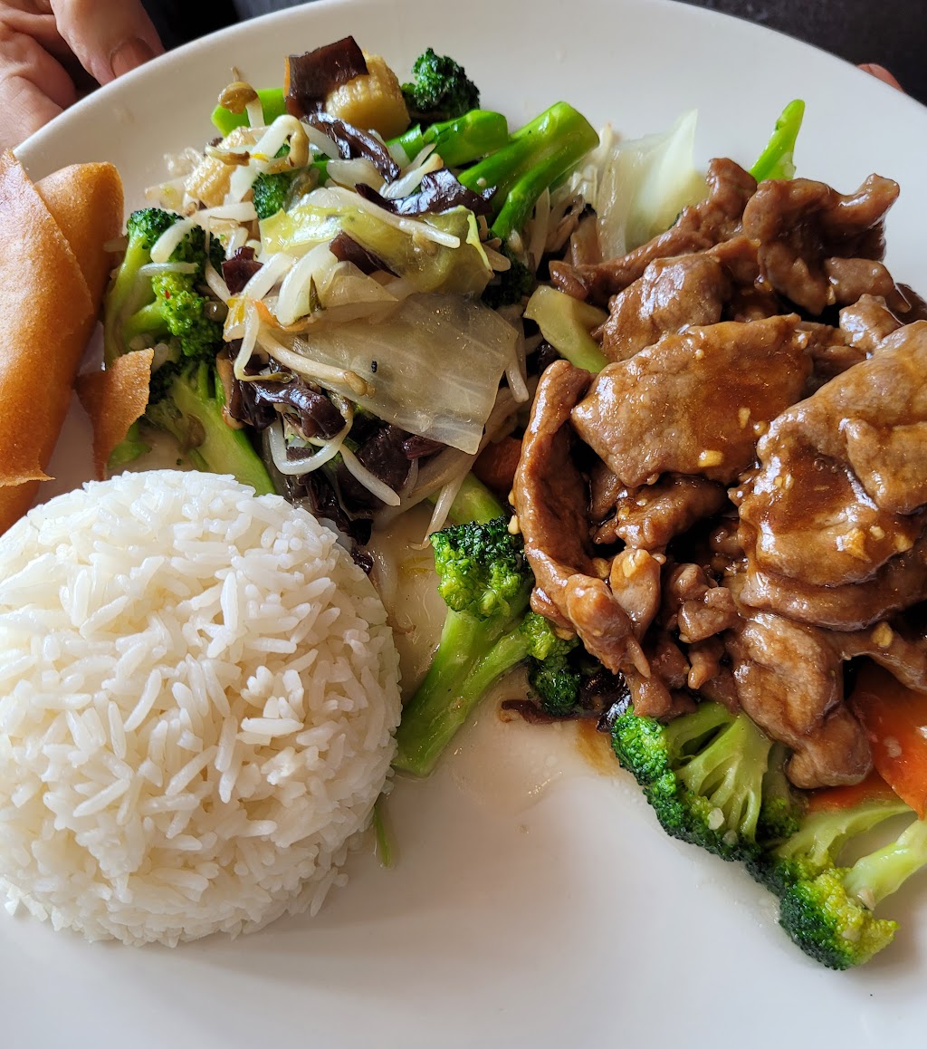 Restaurant Shing Kee | 1701 Bd des Sources, Pointe-Claire, QC H9R 5A2, Canada | Phone: (514) 636-0660