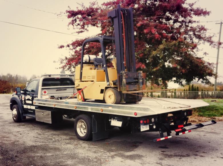 MAPLE TOWING & STORAGE | 20461 118 Ave, Maple Ridge, BC V2X 2M5, Canada | Phone: (604) 459-2220