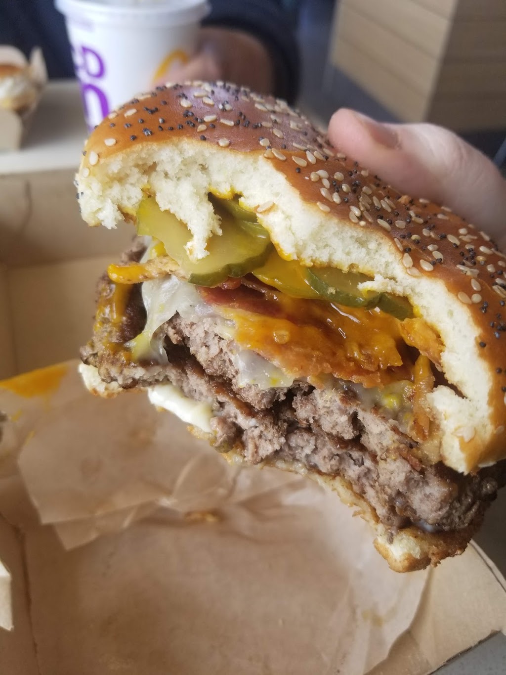 McDonalds | 6750 Avenue de la Plaza, Sorel-Tracy, QC J3R 4L7, Canada | Phone: (450) 743-1313