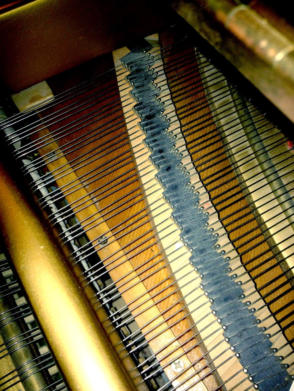 Applewood Music Studio | 4451 Tyndall Ave, Victoria, BC V8N 3S4, Canada | Phone: (250) 896-8976