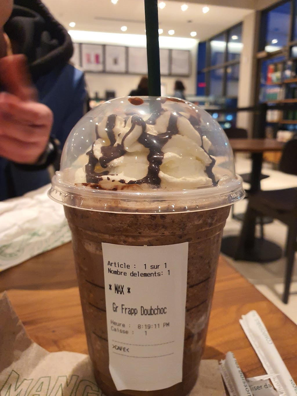 Starbucks | 9055 Bd Taschereau, Brossard, QC J4Y 3B8, Canada | Phone: (438) 227-1048